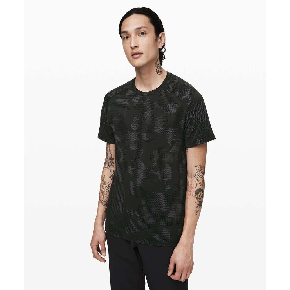 Lululemon Men's Metal Vent Tech Short Sleeve Geo Camo Size Small